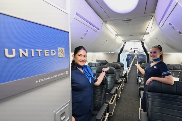 United Airlines Offers United Club Lounge Vouchers for Tickets to Guam, Saipan, and Palau from Japan