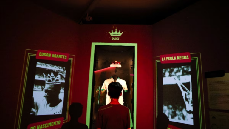 Mexico City hosts major football memorabilia exhibition – FBC News