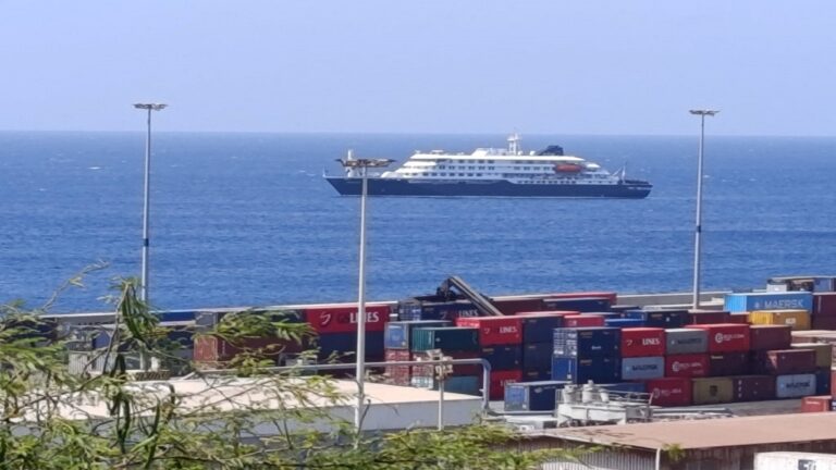 Passengers evacuated after deadly virus outbreak on cruise ship – FBC News