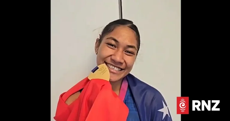 Glasgow Commonwealth Games: Gold for Samoa’s super Stowers