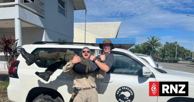 Kiwi climbers rescued from Solomons ravine after eight days doing well, mum says