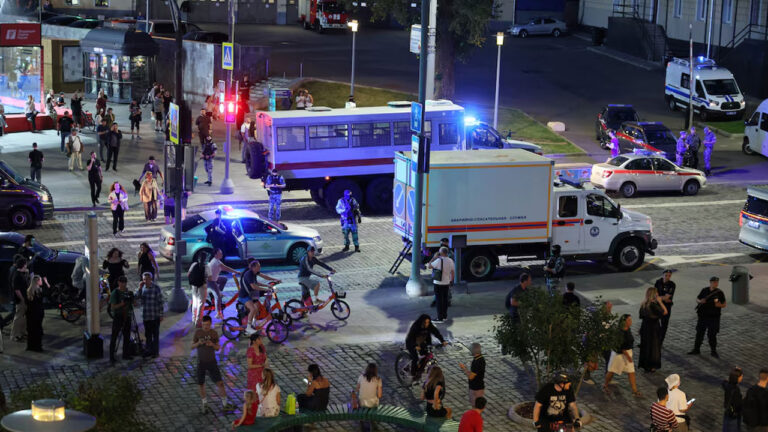 Female bomber kills at least three, injures 21 near Moscow restaurant, authorities say – FBC News